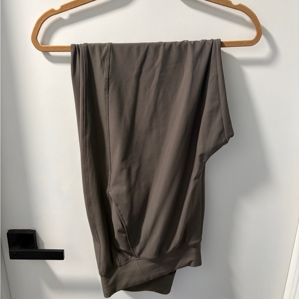 Old Navy Powersoft Tapered Joggers in Brown - Picture 2 of 4